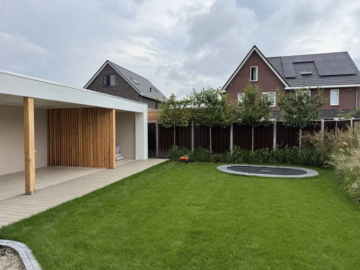 Buitenkamer met berging